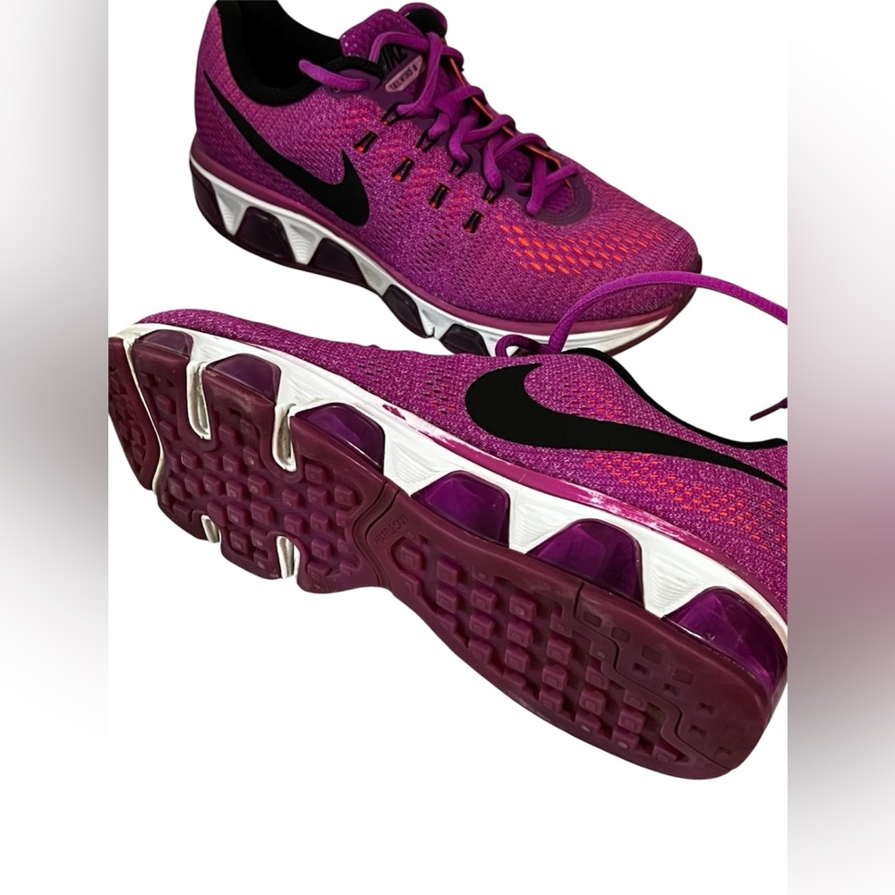 Tailwind 8 Nike Purple Athletic Shoes with Zigzag Sole